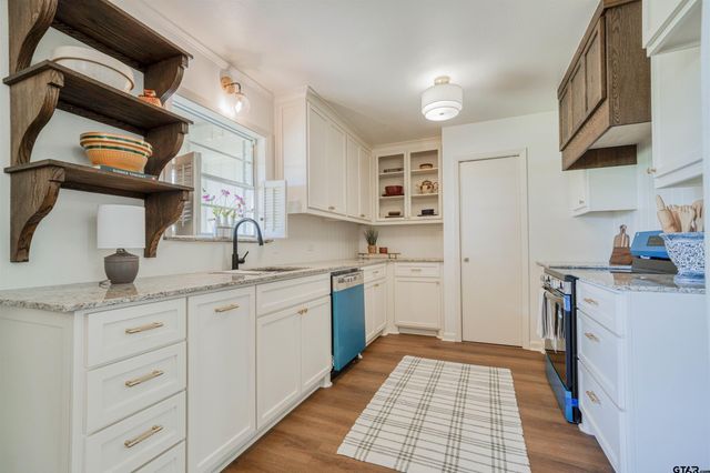 108 Mockingbird, Mt Pleasant, TX 75455