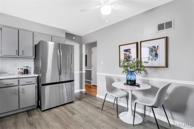 10508 Scotland Drive, St Louis, MO 63114