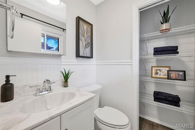 10508 Scotland Drive, St Louis, MO 63114