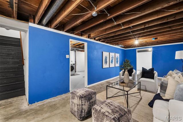 10508 Scotland Drive, St Louis, MO 63114