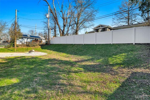 10508 Scotland Drive, St Louis, MO 63114