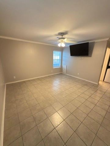 6401 Skyline Drive 34, Houston, TX 77057