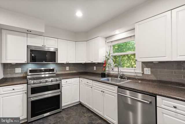 5008 LARNO DR, Alexandria, VA 22310