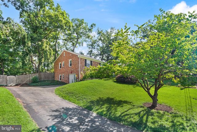 5008 LARNO DR, Alexandria, VA 22310