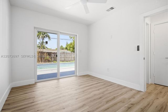 2250 Gulfstream Dr, Miramar, FL 33023