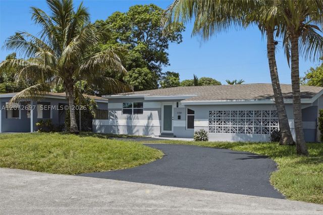 2250 Gulfstream Dr, Miramar, FL 33023
