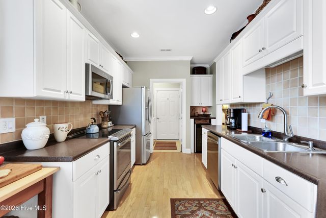 1121 Sandy Beach Circle, Leland, NC 28451