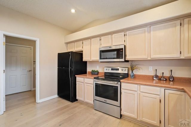 2 Cynthia Place, Pueblo, CO 81008