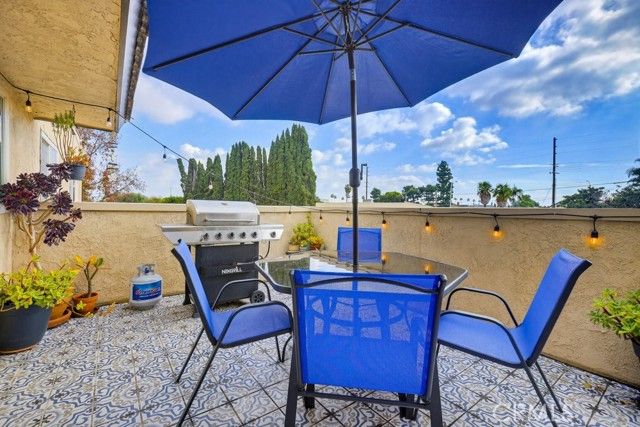 5843 La Jolla Way 28, Cypress, CA 90630