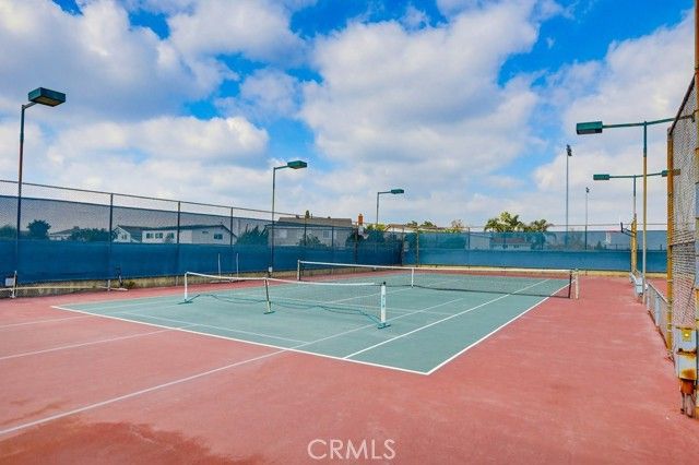 5843 La Jolla Way 28, Cypress, CA 90630