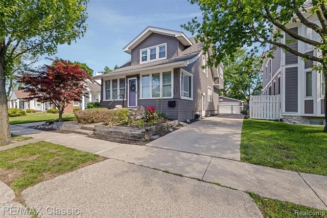 1487 Emmons Avenue, Birmingham, MI 48009