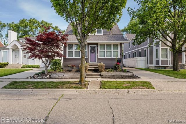 1487 Emmons Avenue, Birmingham, MI 48009