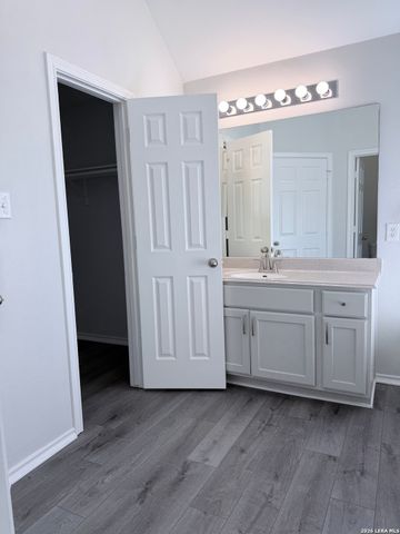 6736 Terra Rye, San Antonio, TX 78240