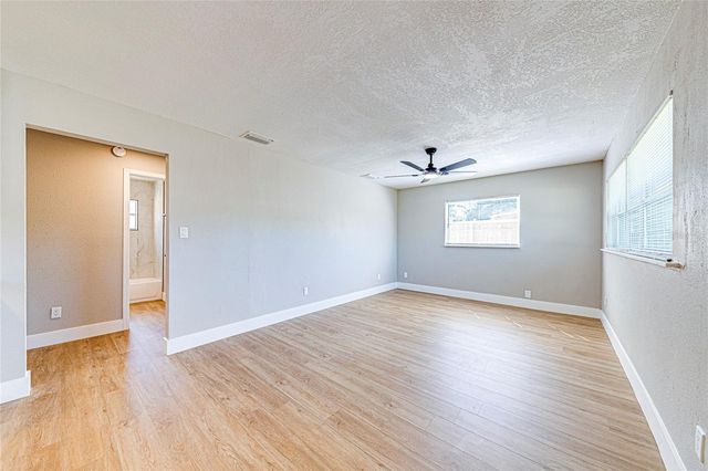 703 S DIXIE AVENUE, Fruitland Park, FL 34731