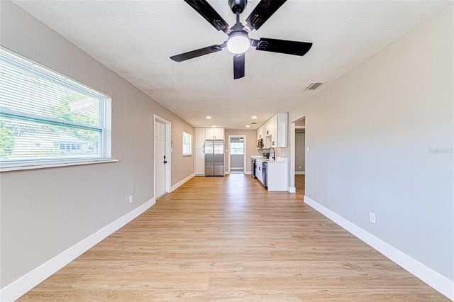 703 S DIXIE AVENUE, Fruitland Park, FL 34731