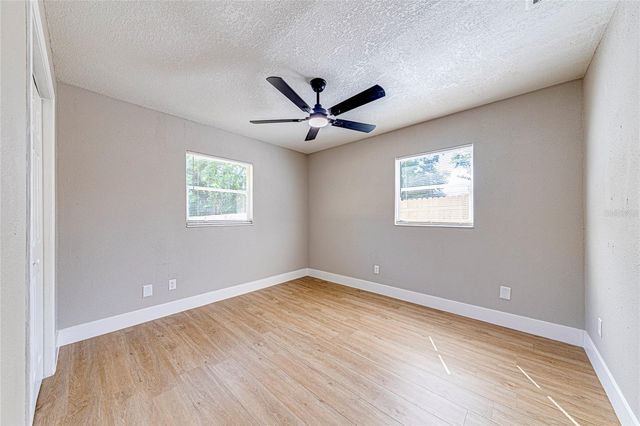 703 S DIXIE AVENUE, Fruitland Park, FL 34731