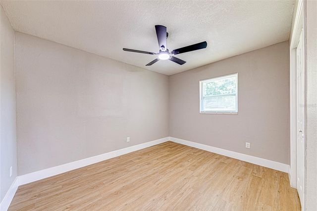 703 S DIXIE AVENUE, Fruitland Park, FL 34731