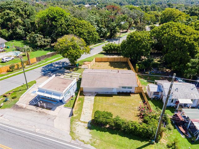 703 S DIXIE AVENUE, Fruitland Park, FL 34731