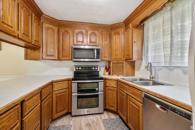 553 N 200 W, Bountiful, UT 84010