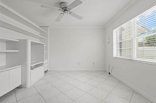 4825 NW 98th Place, Doral, FL 33178