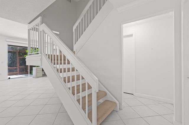 4825 NW 98th Place, Doral, FL 33178