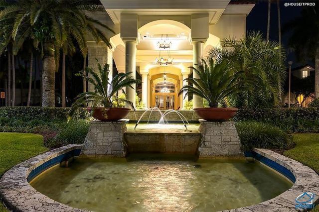 4825 NW 98th Place, Doral, FL 33178