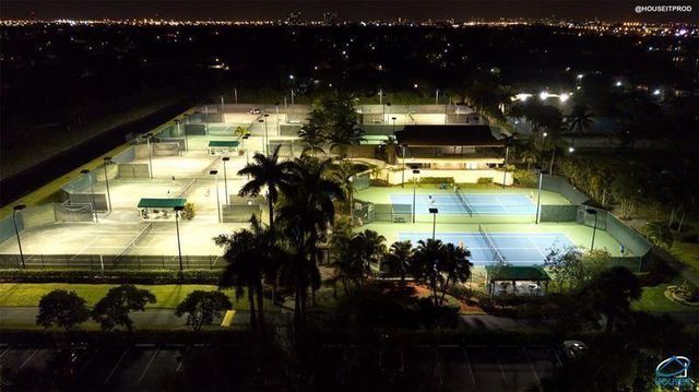 4825 NW 98th Place, Doral, FL 33178