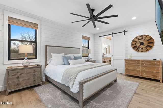 2240 Kimsey Way, Sevierville, TN 37876