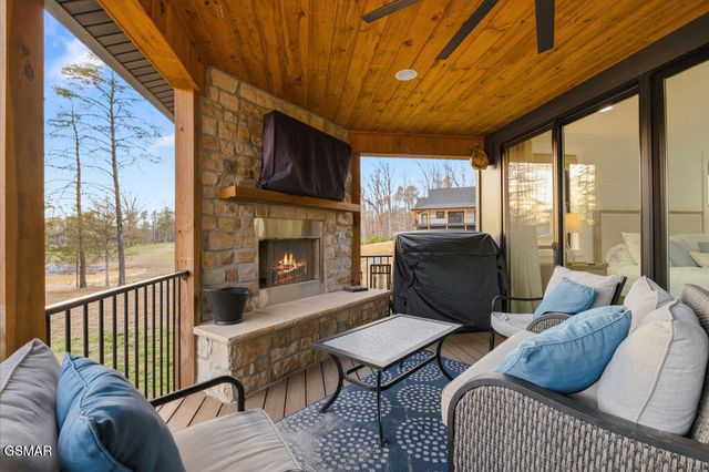 2240 Kimsey Way, Sevierville, TN 37876