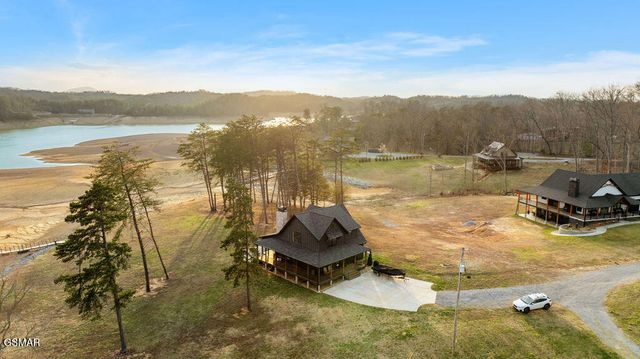 2240 Kimsey Way, Sevierville, TN 37876