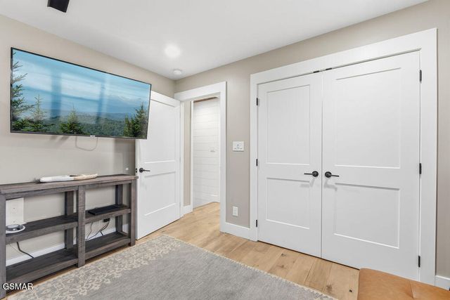 2240 Kimsey Way, Sevierville, TN 37876