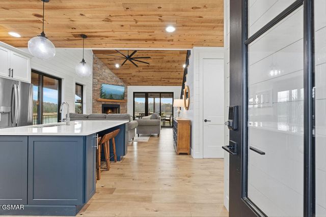 2240 Kimsey Way, Sevierville, TN 37876