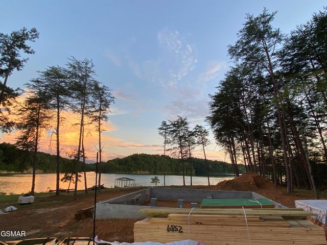 2240 Kimsey Way, Sevierville, TN 37876