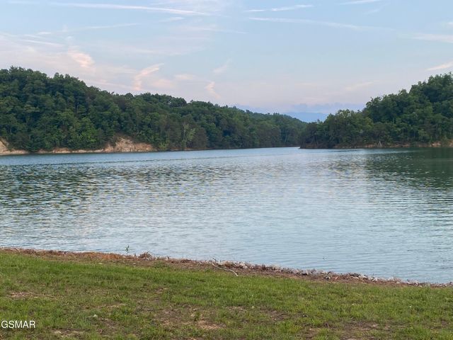 2240 Kimsey Way, Sevierville, TN 37876