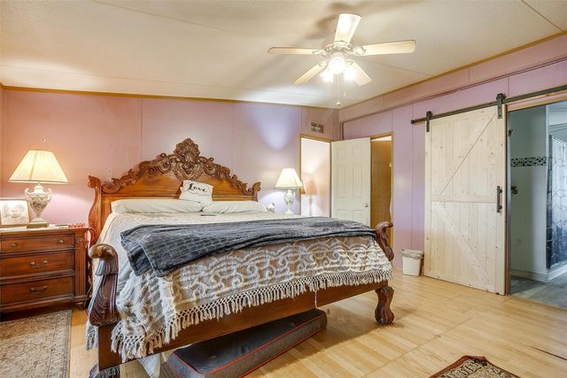 105 Lone Hill Court, Springtown, TX 76082