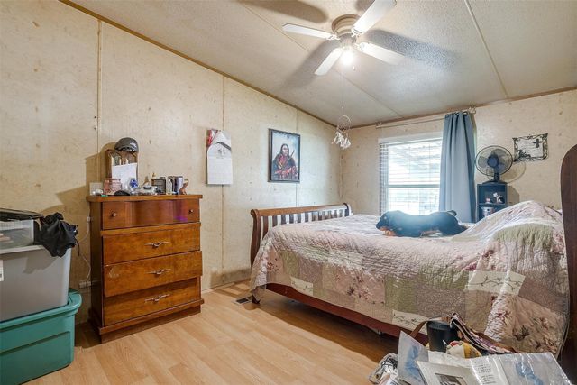 105 Lone Hill Court, Springtown, TX 76082