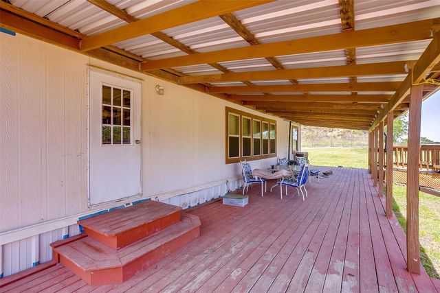 105 Lone Hill Court, Springtown, TX 76082