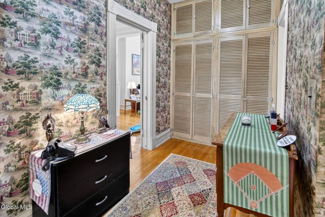 1 Sheldon Avenue, Troy, NY 12180