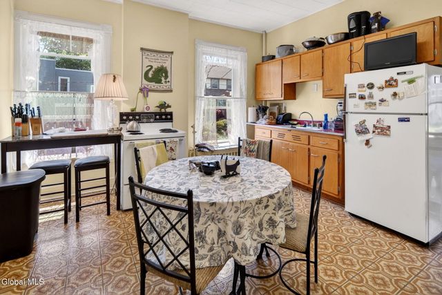 1 Sheldon Avenue, Troy, NY 12180