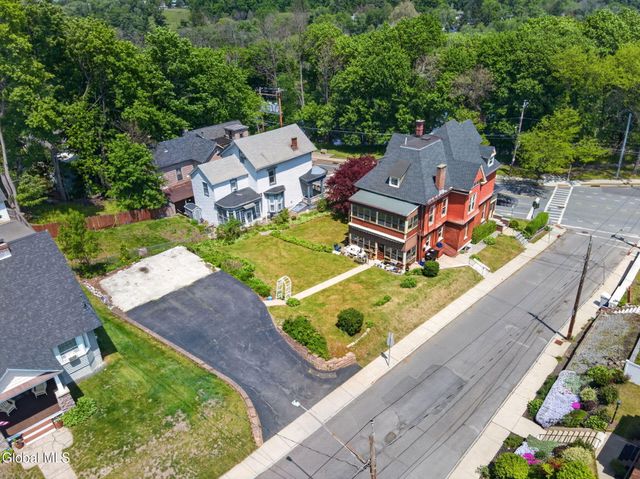1 Sheldon Avenue, Troy, NY 12180