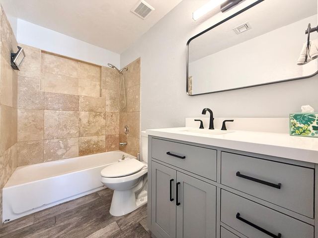 3553 E Monterosa Street, Phoenix, AZ 85018