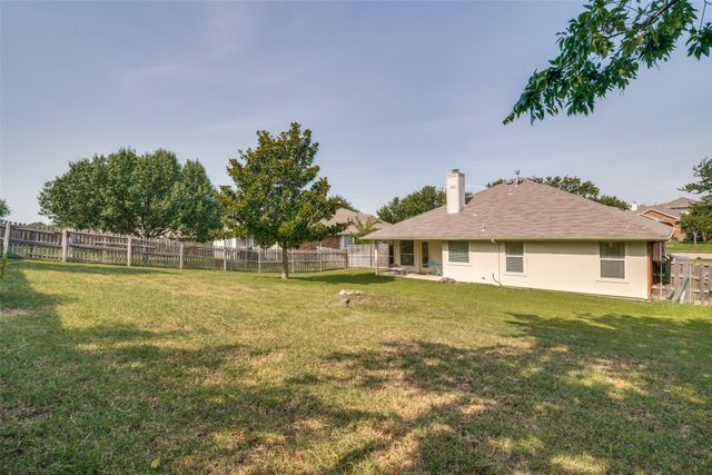 2740 Beacon Hill Drive, Rockwall, TX 75087