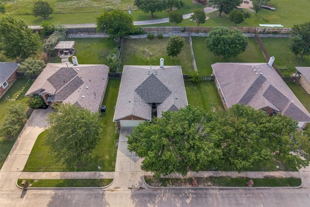 2740 Beacon Hill Drive, Rockwall, TX 75087
