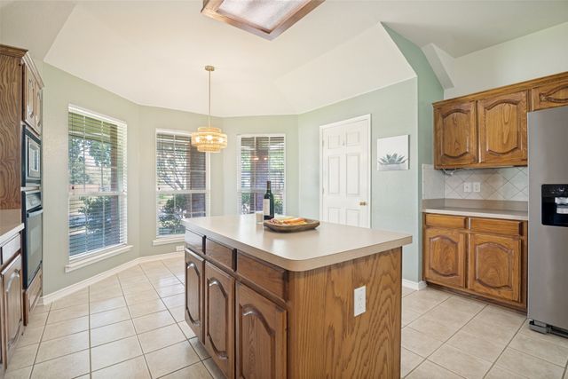 2740 Beacon Hill Drive, Rockwall, TX 75087