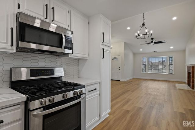 6903 Vanilla Court, Bakersfield, CA 93313