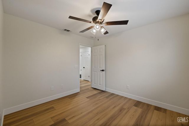 6903 Vanilla Court, Bakersfield, CA 93313