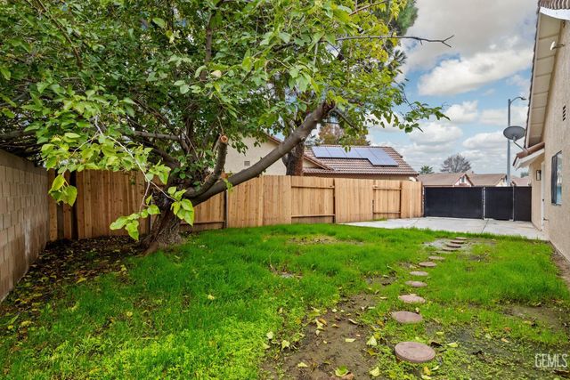 6903 Vanilla Court, Bakersfield, CA 93313