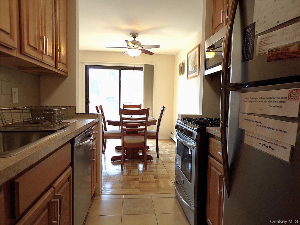 348 Central Park Avenue C5, Scarsdale, NY 10583 — photo 2