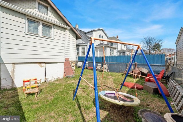 106 S 3RD AVE, Essington, PA 19029