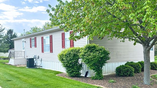 22654 Foxfire Drive, Frankfort, IL 60423